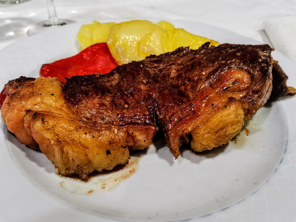 Restaurante "Mesa" — Churrasco
