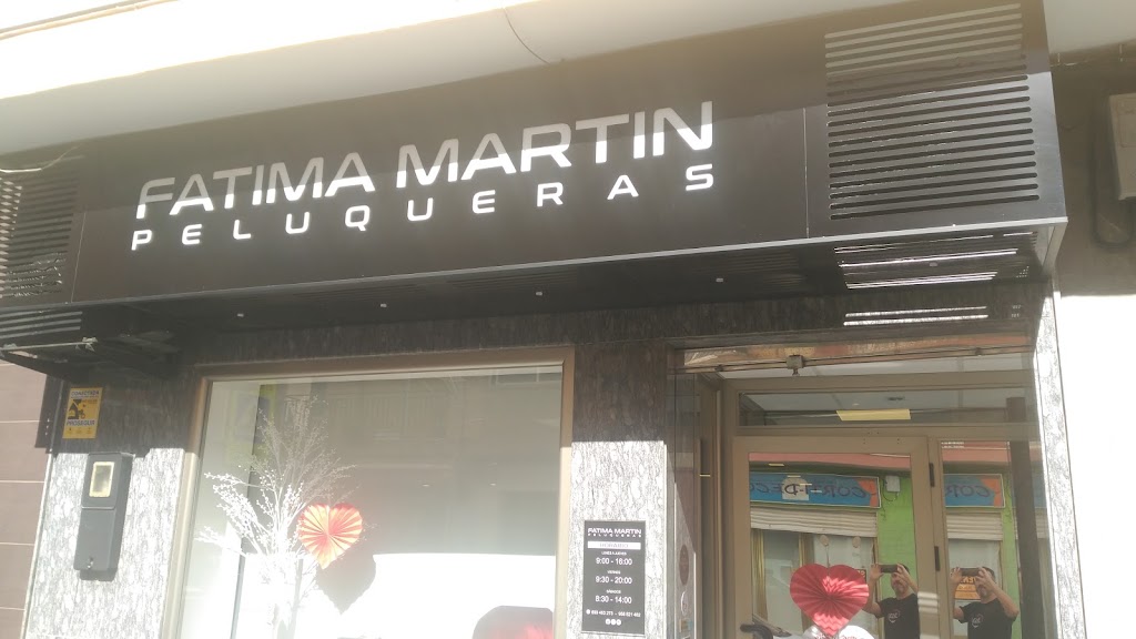 Fatima Martin peluqueras — Exterior