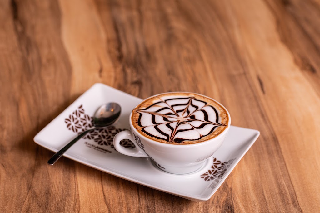 Zenial Cafe Lounge — Comida y bebida