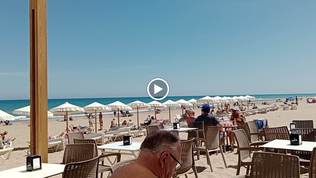 Bar Wairiki Beach Guardamar — Videos
