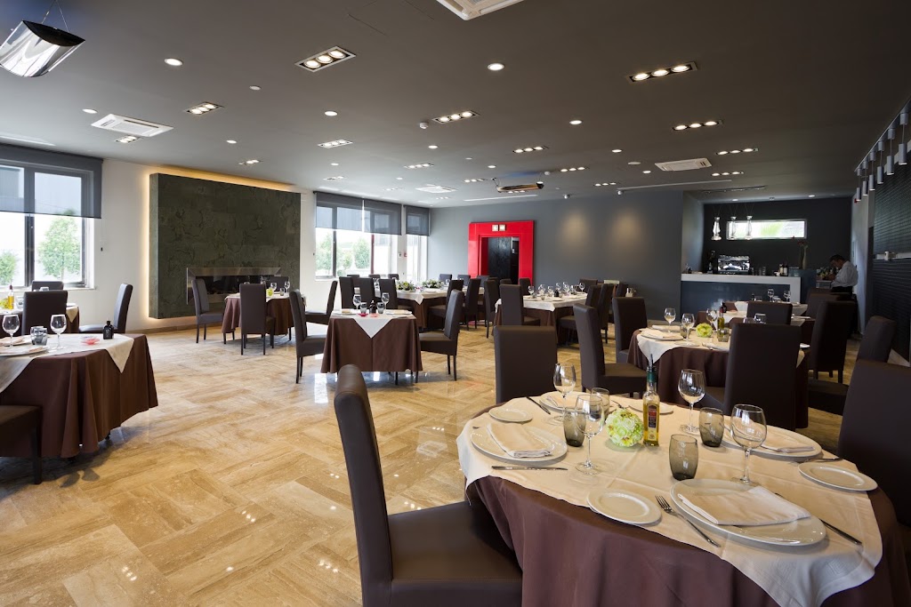 Casa Ysla Pasteleria-Cafeteria / Piononos — Ambiente