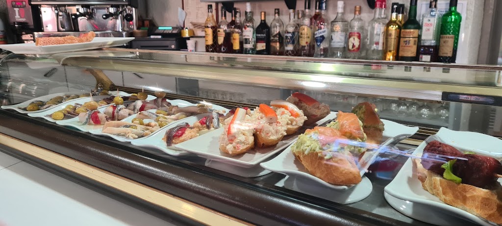 IVETTE BAR AND COFFEE — Ambiente