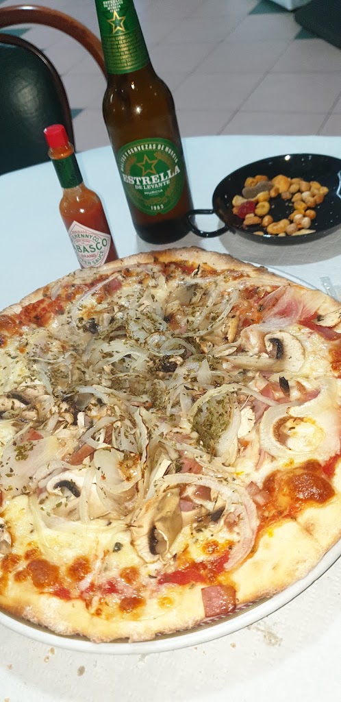 Las Vegas Restaurante — Pizza