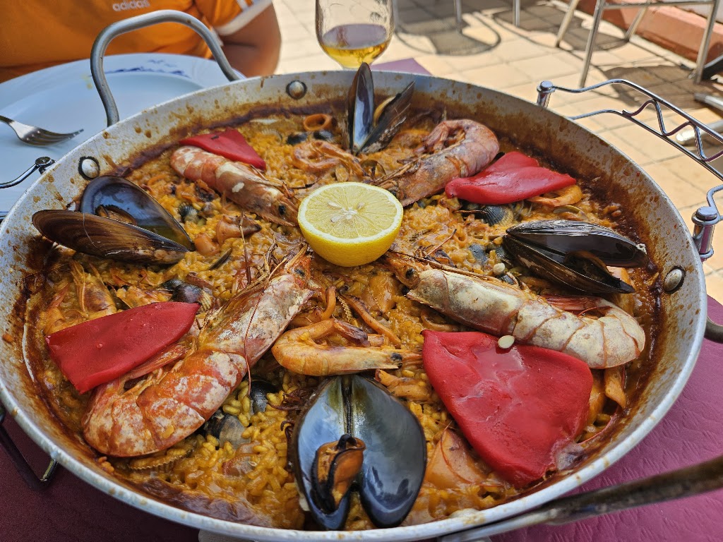 Restaurante Isla de Tambo — Paella