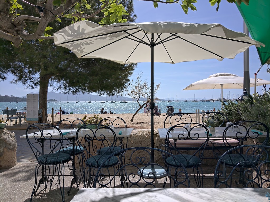 Restaurante Pizzeria Velomar — Ambiente