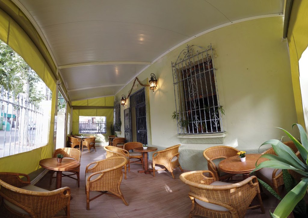 Cafe Central pool&beer — Del propietario