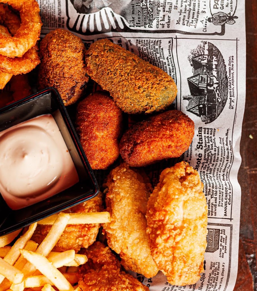 Clock Tower — Comida y bebida