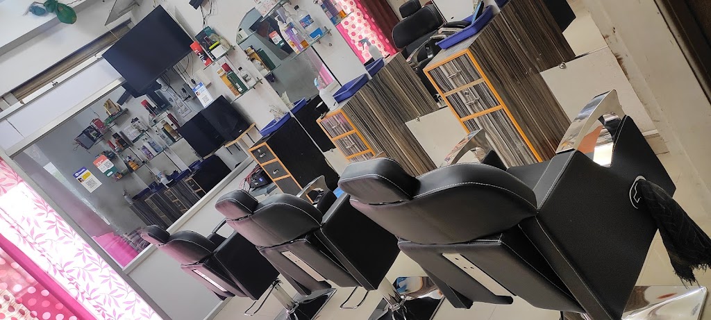 Sanju Salon Kampli Ac Room