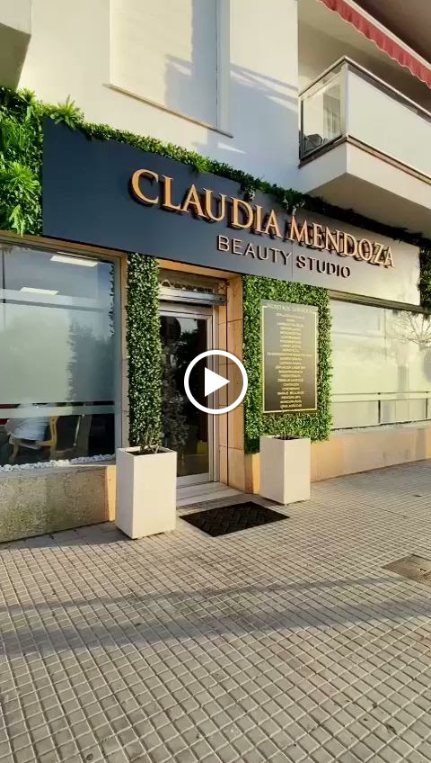 CLAUDIA MENDOZA BEAUTY STUDIO — Videos