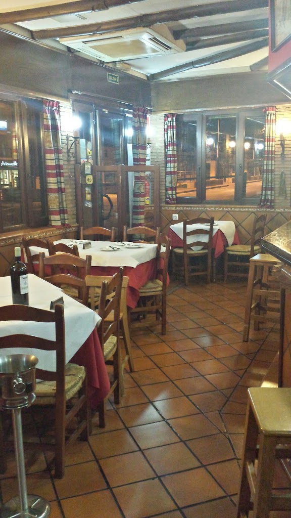 Restaurante Los Cazadores Pescados Y Mariscos — Ambiente