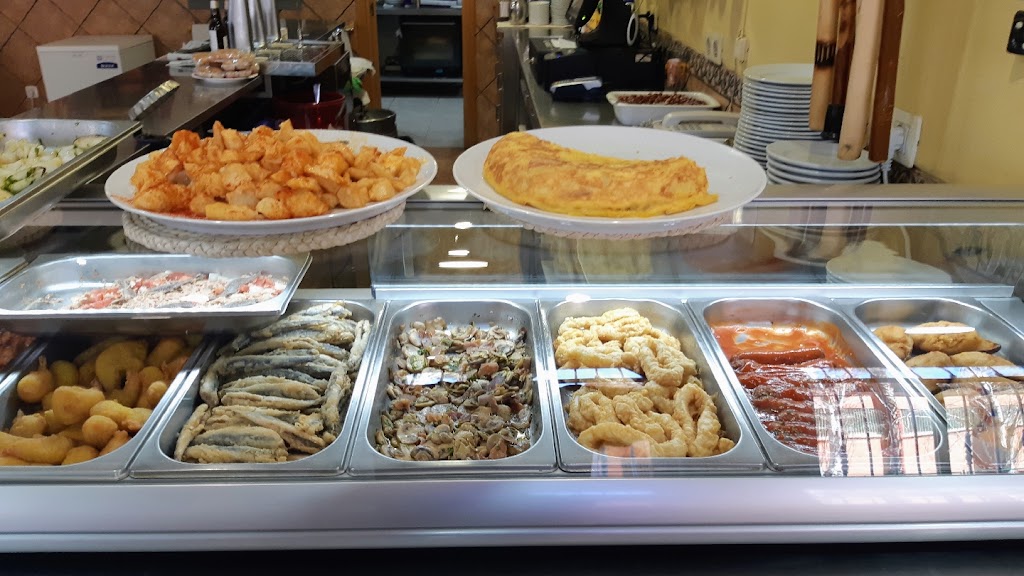 Meson Restaurante El Abuelo — Comida y bebida