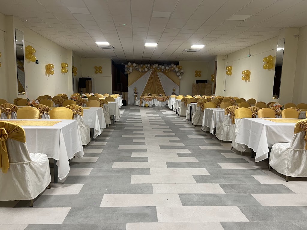 Restaurante SALON MIL AMORES — Ambiente