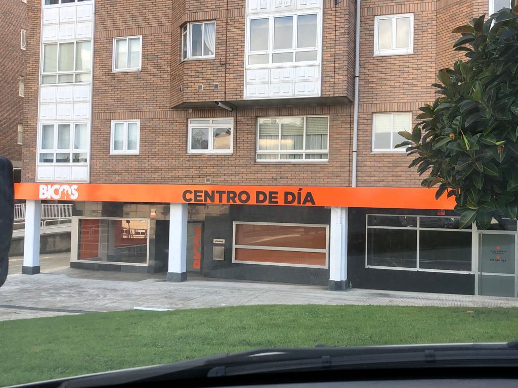 Bicos Centro de Dia — Del propietario