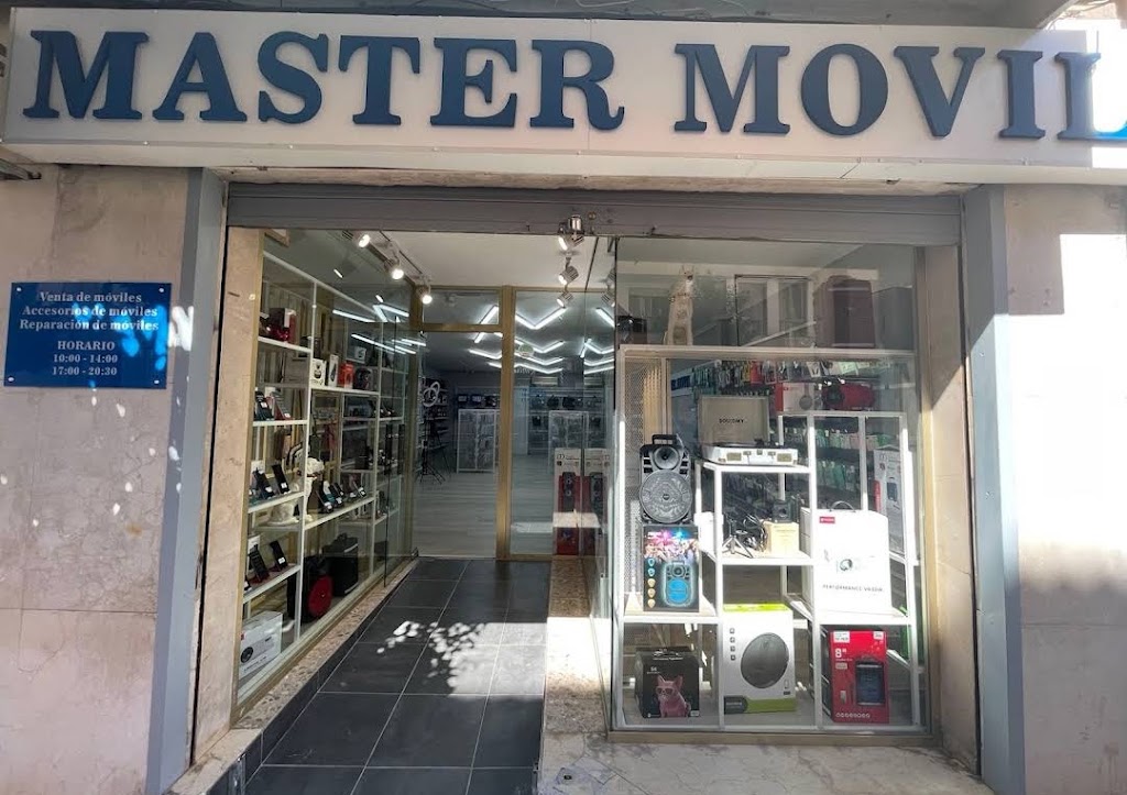 Master Movil — Exterior
