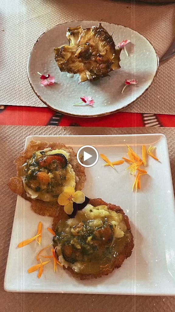 Loulu Bistro — Videos