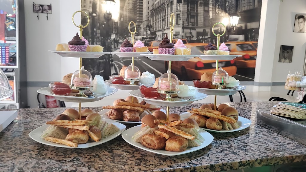 Bar Honey Dukes — Comida y bebida