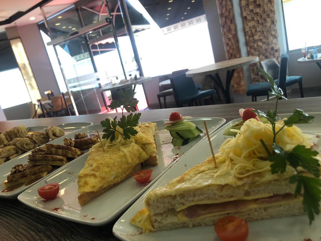 Restaurante Kandinsky — Comida y bebida