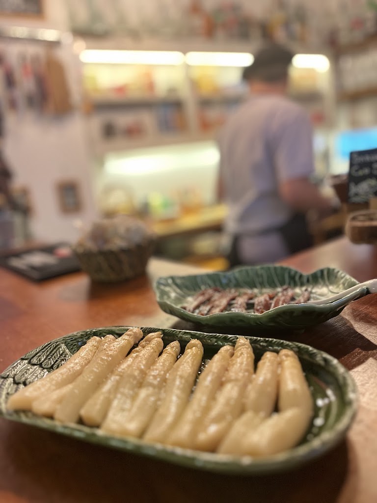 EL LATERIO BILBAO- BAR PORTUGUES DE LATAS GOURMET- — Del propietario