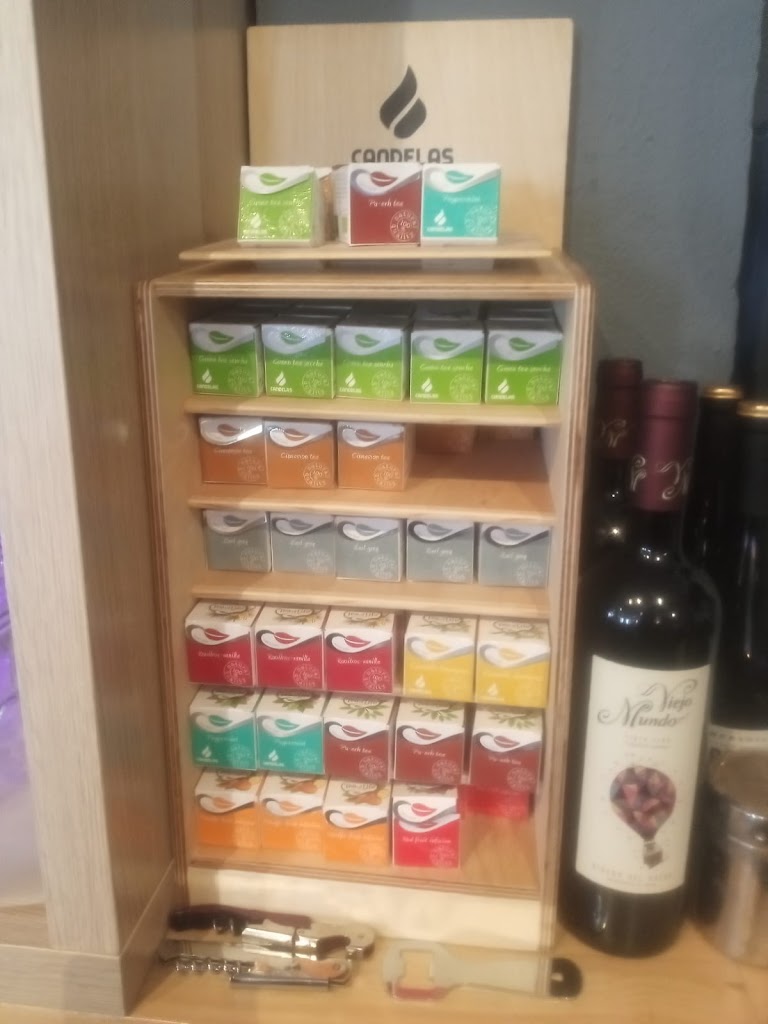 Nou Fornet Cafe — Ambiente