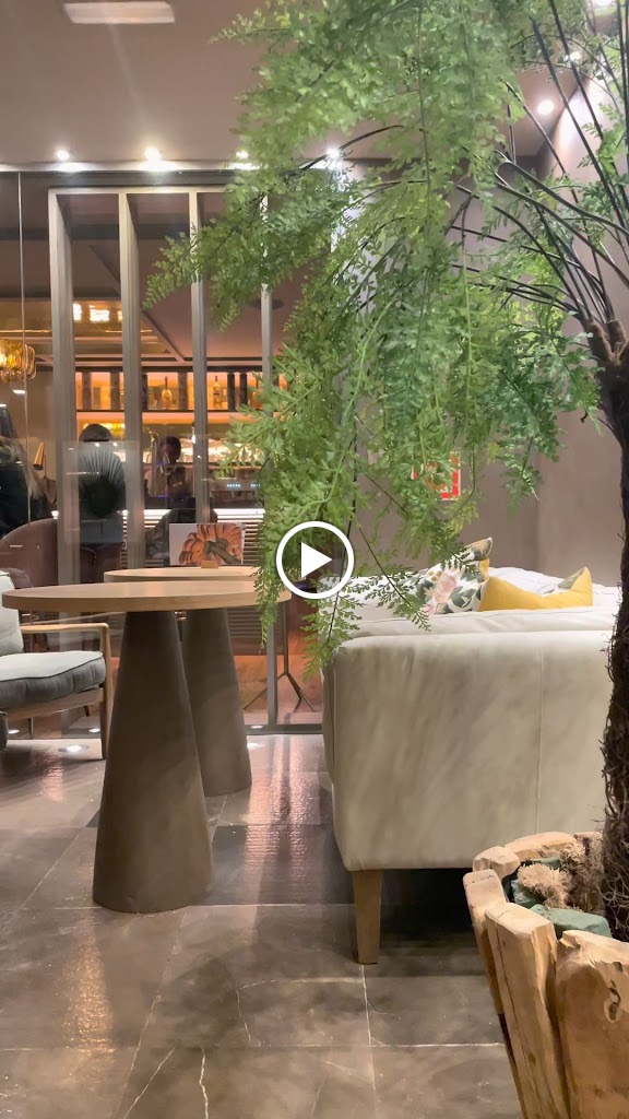 La Palmera del Indiano — Videos