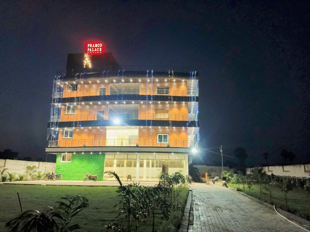 Pramod Palace And Resorts