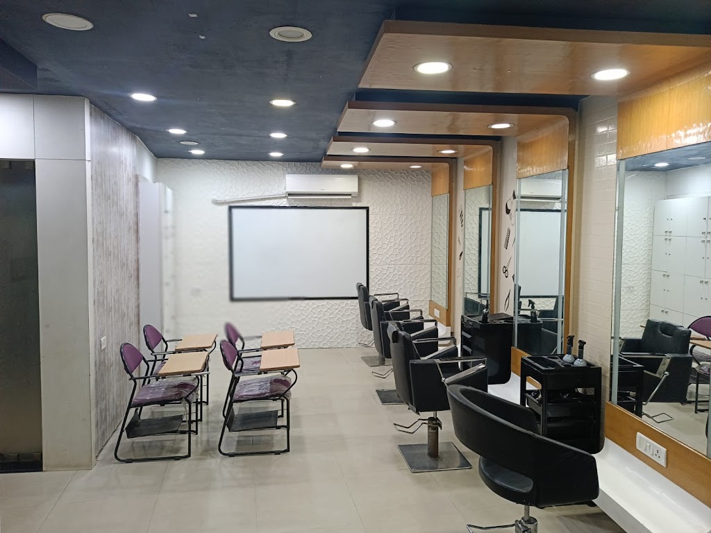 Krit S Salonspot Academy