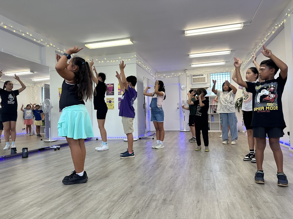  Hawaii Dance Bomb - Dance Studio and Silent Disco Events