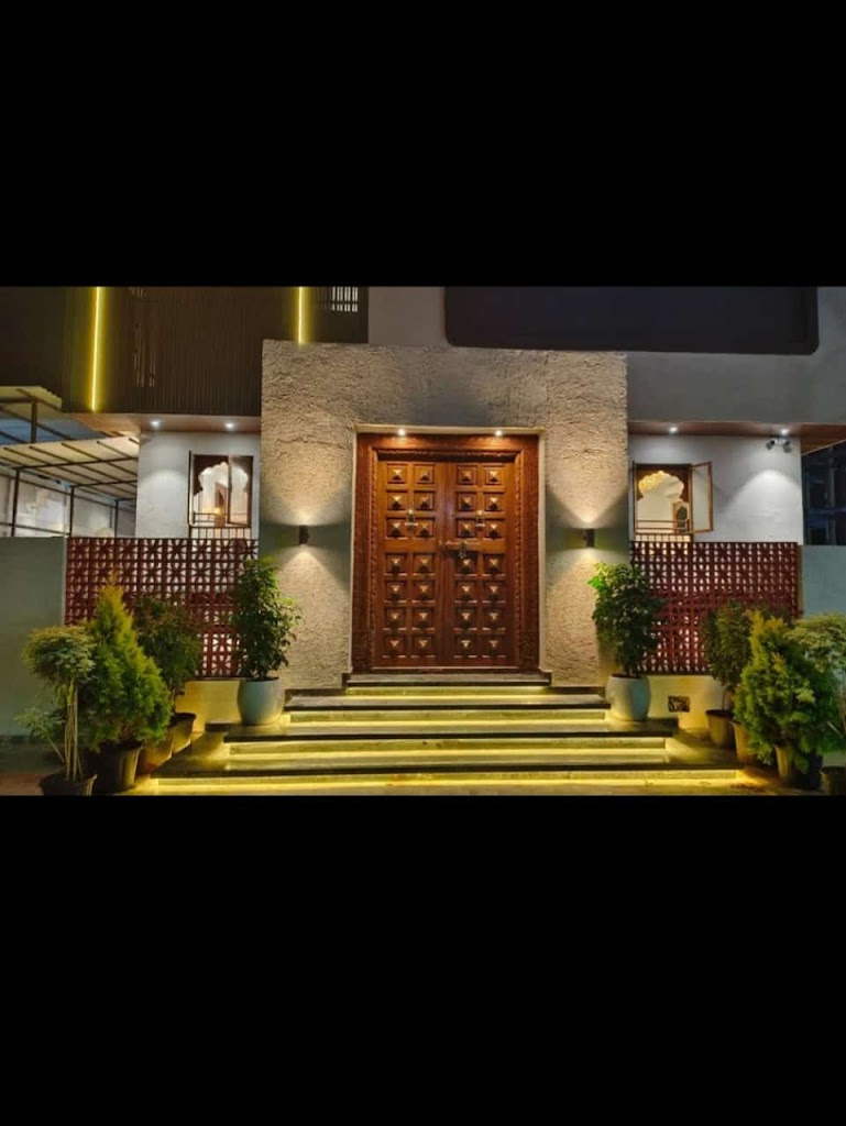 Ajinkyatara Pure Veg And Executive Ac Lodging