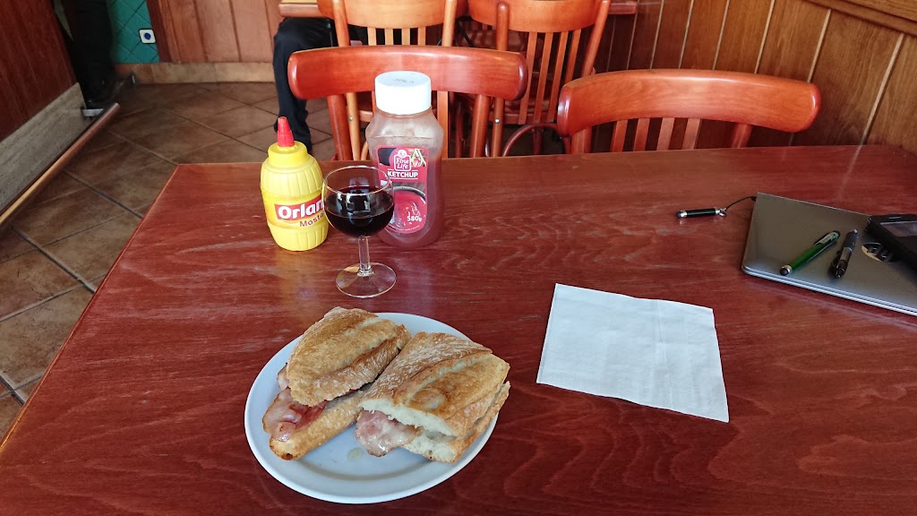 Benages — Comida y bebida