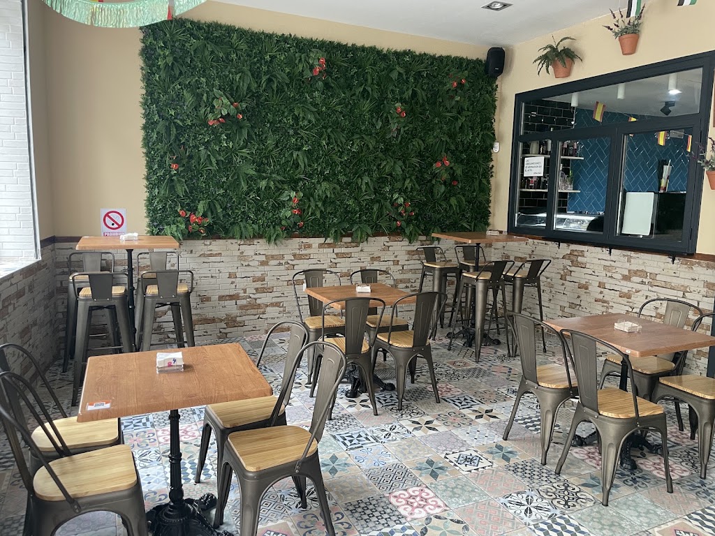 Restaurante Lo Nuestro — Ambiente