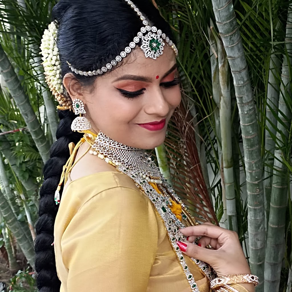 Blessimo Beauty Parlour Academy Ladies Beauty Parlour Home Service In Salem Beauty Academy Salem Hydra Facial In Salem