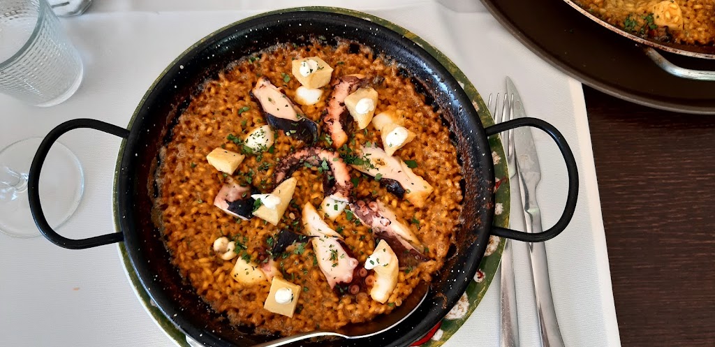 ARROSSERIA/BRASERIA PAPITU — Paella
