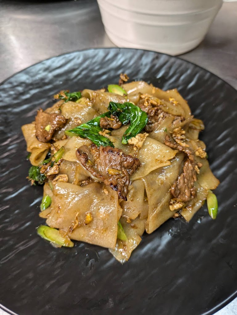Lert Ros Thai Food