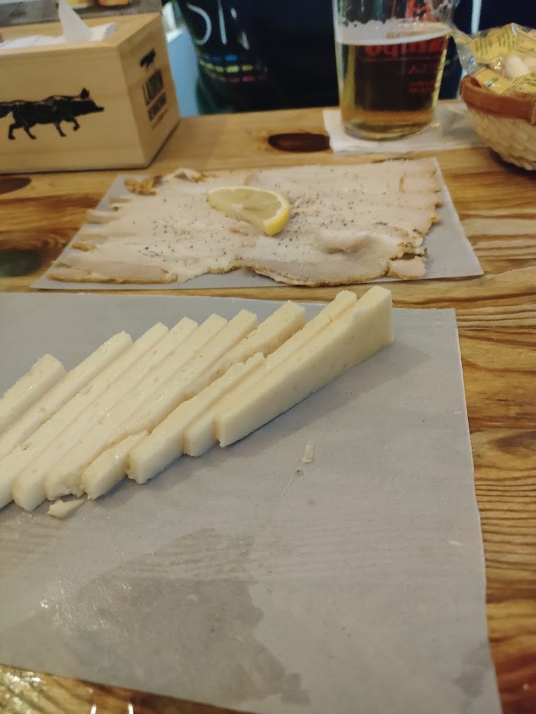 Charcuteria Iberica — Comida y bebida