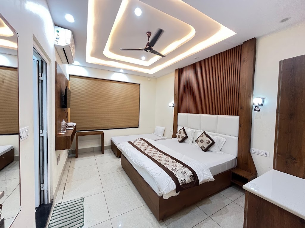 Tirupati Hotel
