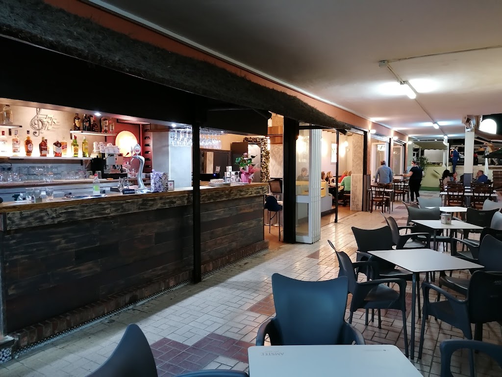 Pizzeria Restaurante L'CLAVE del SOL — Ambiente