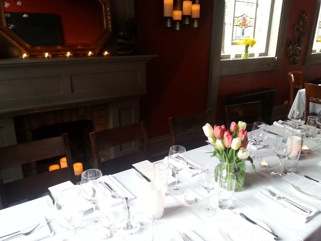 Brownstone Restaurant in Kamloops