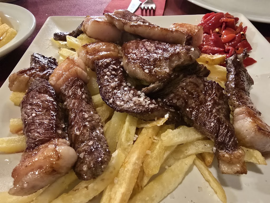 Meson O Pozo — Comida y bebida