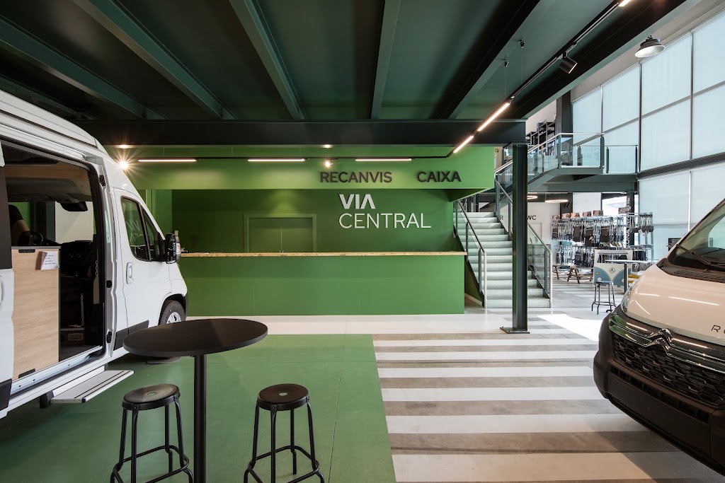 VIA CENTRAL Camper i Camping — Autocaravana