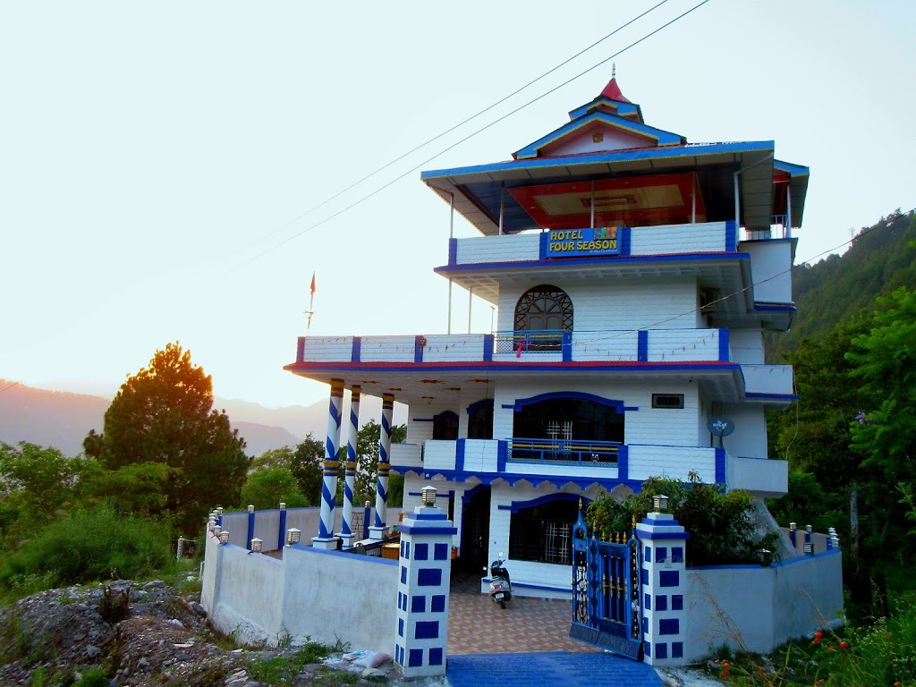 Hotel Four Season Chamba