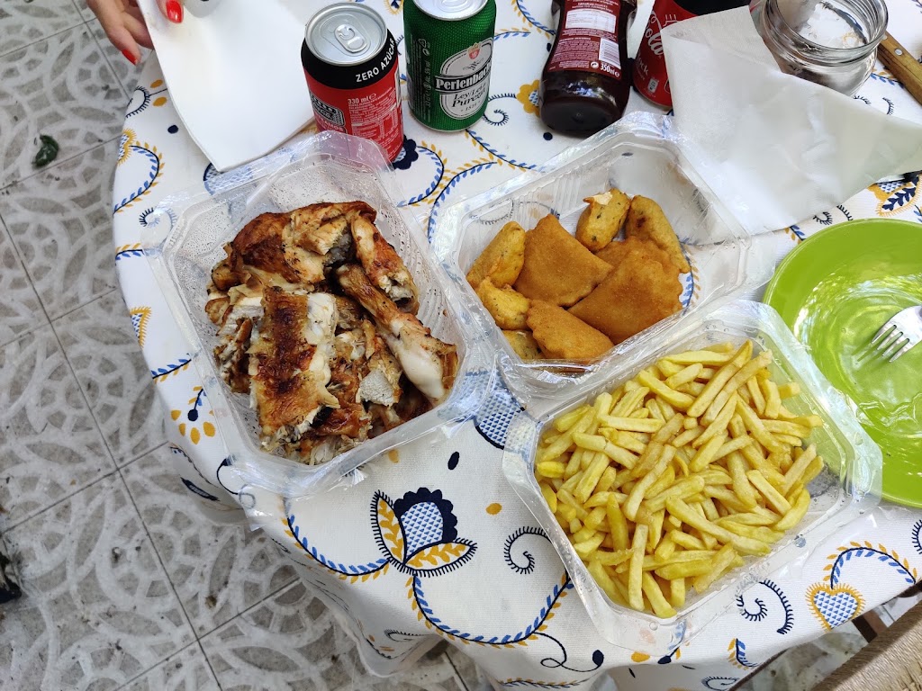 Rapid Pollo Al Carbon — Comida y bebida