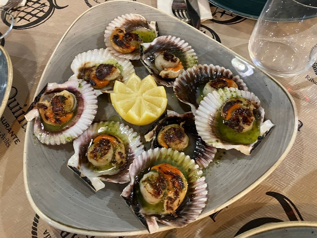 La Quinta de Aviles — Comida y bebida