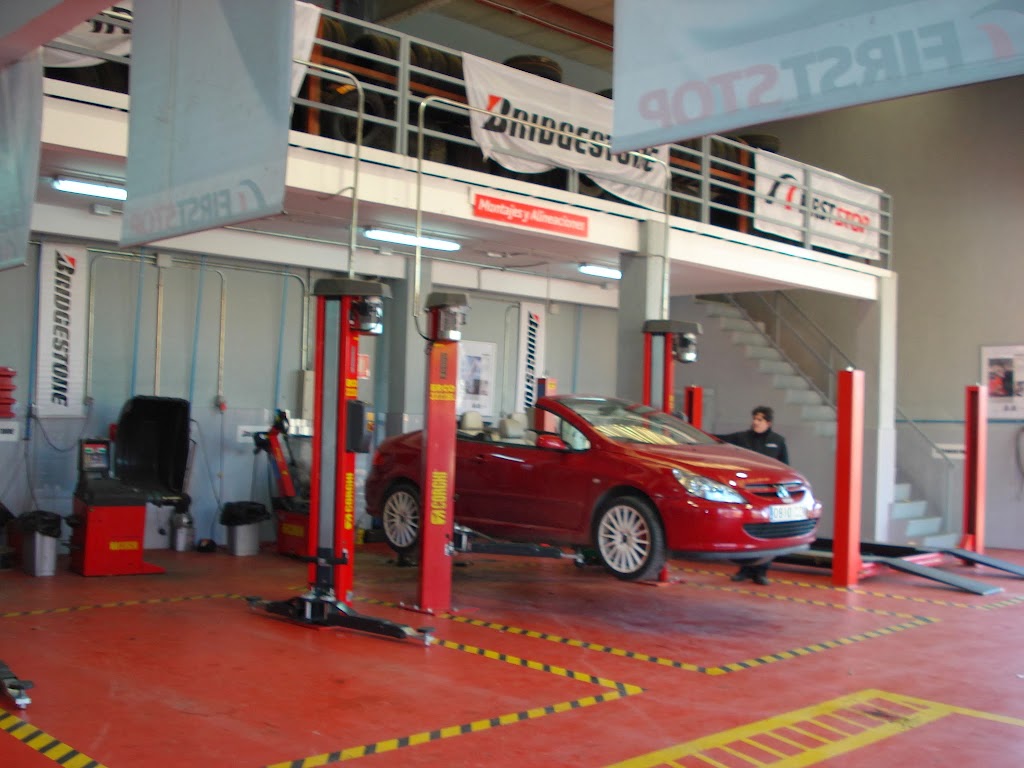 Neumaticos Ambrosio — Interior