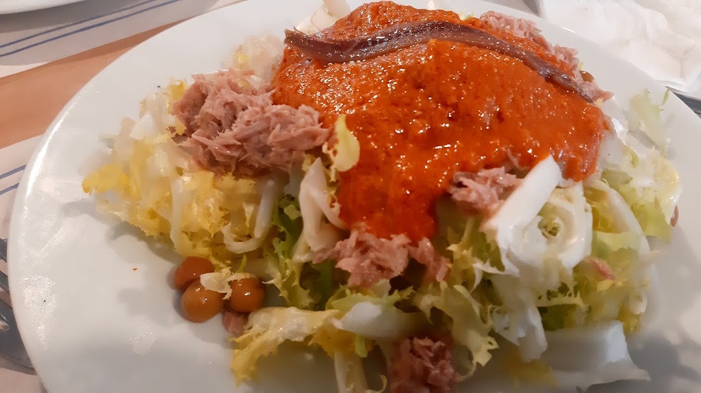 Restaurante Xatoli — Comida y bebida
