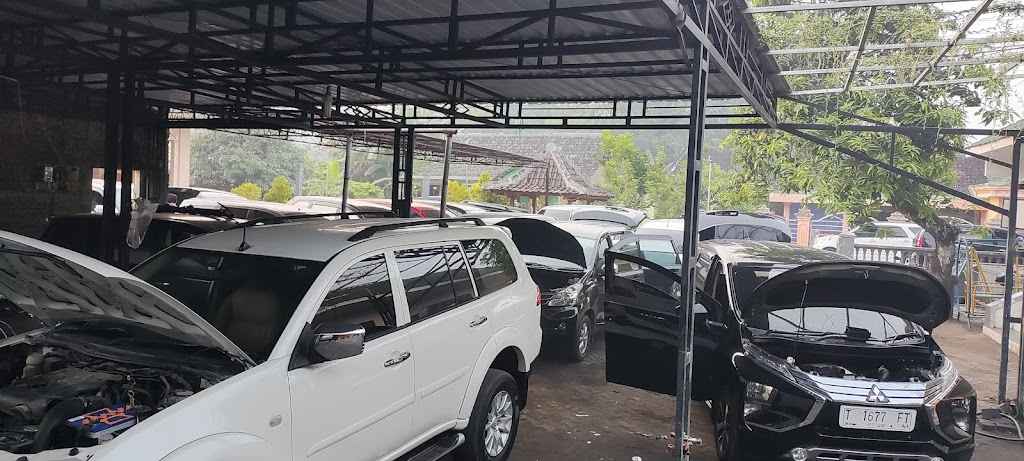 Bengkel Mobil Dhardiri