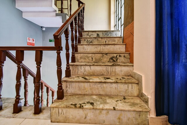 Oyo Galaxy Guest House
