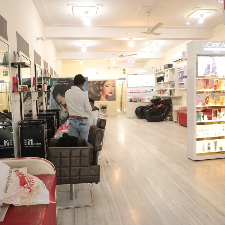 Colours A Unisex Salon