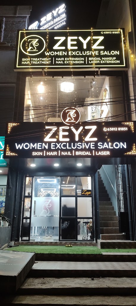 Zeyz Women S Beauty Salon Bridal Makeup Artist Nails