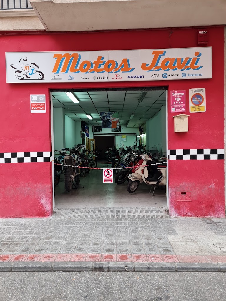 MOTOS JAVI — Exterior