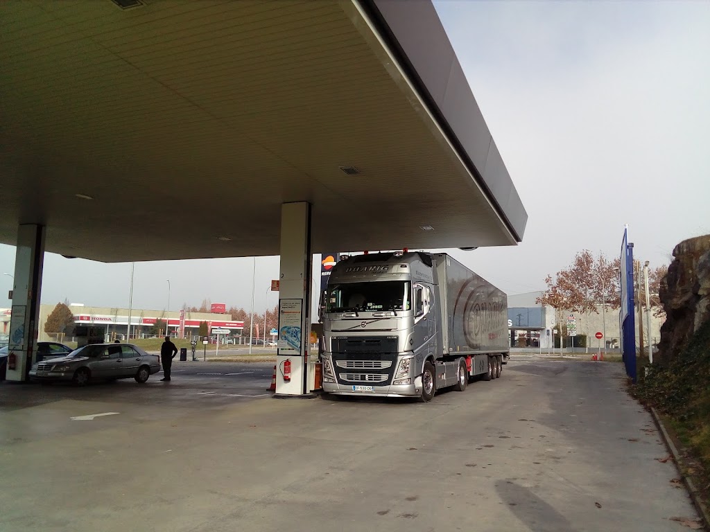 Estacion de Servicio Repsol — Surtidor de combustible